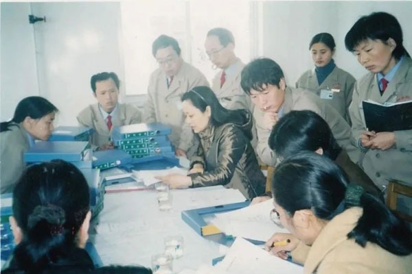 2002年2003网站太阳集团人废寝忘食搞认证