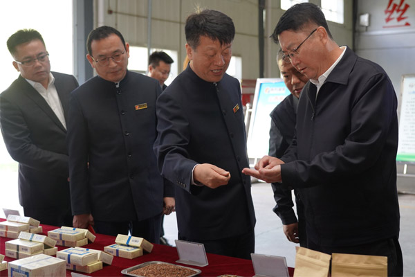 审查2003网站太阳集团中药材质量